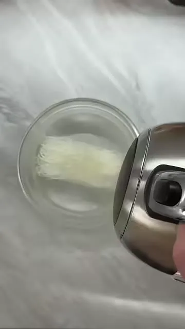 Фунчоза с коктейлем из морепродуктов и морковью