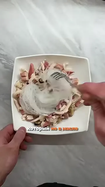 Шаг 4: добавить коктейль из морепродуктов