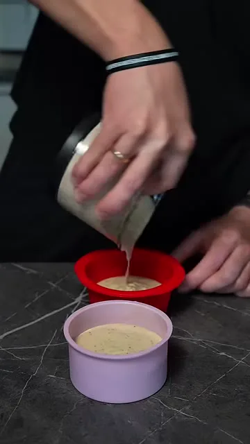 Шаг 5: украшаем орешками