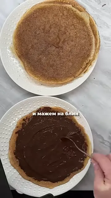 Шаг 15: нанести крем на блин