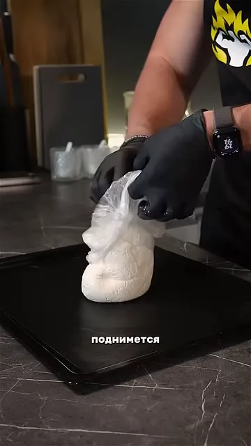 Шаг 10: Выложить тесто на противень