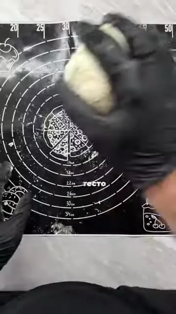 Шаг 7: добавить творог в миску