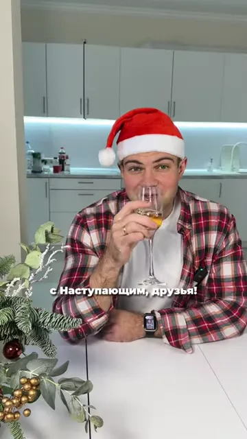 Шаг 6: Выкладываем начинку на печёночный лист и заворачиваем рулетом