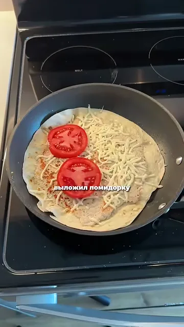 Блинчики с творогом и ягодами
