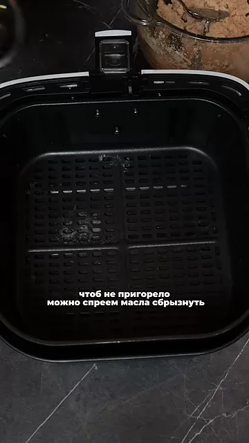 Шаг 4: сбрызнуть маслом