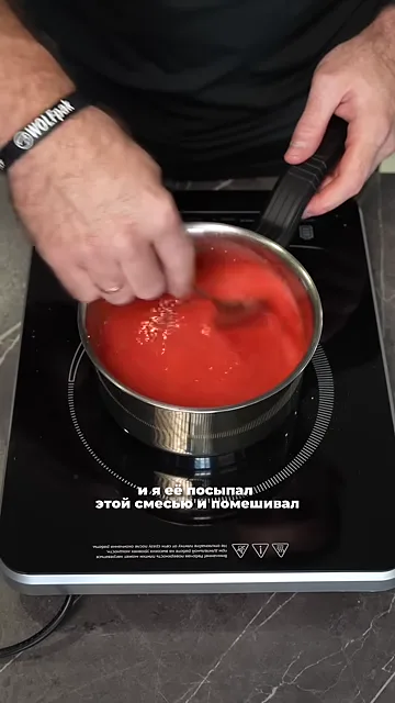 Шаг 2: Посыпать ягоды смесью сахарозаменитель и пектина