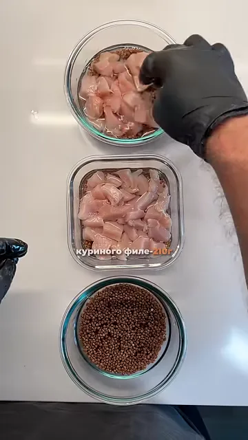 Шаг 3: Выкладываем куриное филе