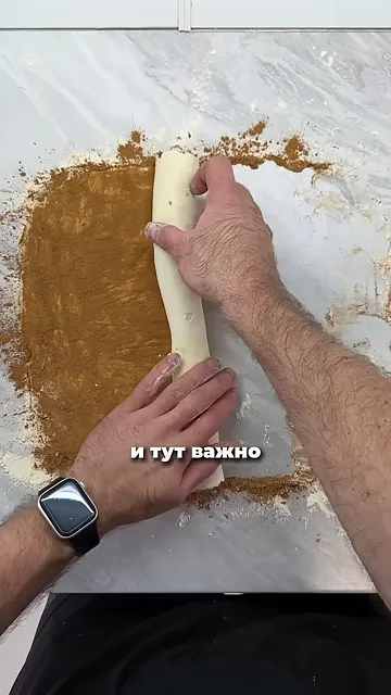 Шаг 6: Делим рулет на булочки ниткой
